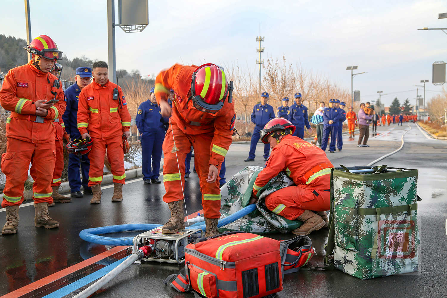 市林业局森林消防大队开展冬季大练兵比武