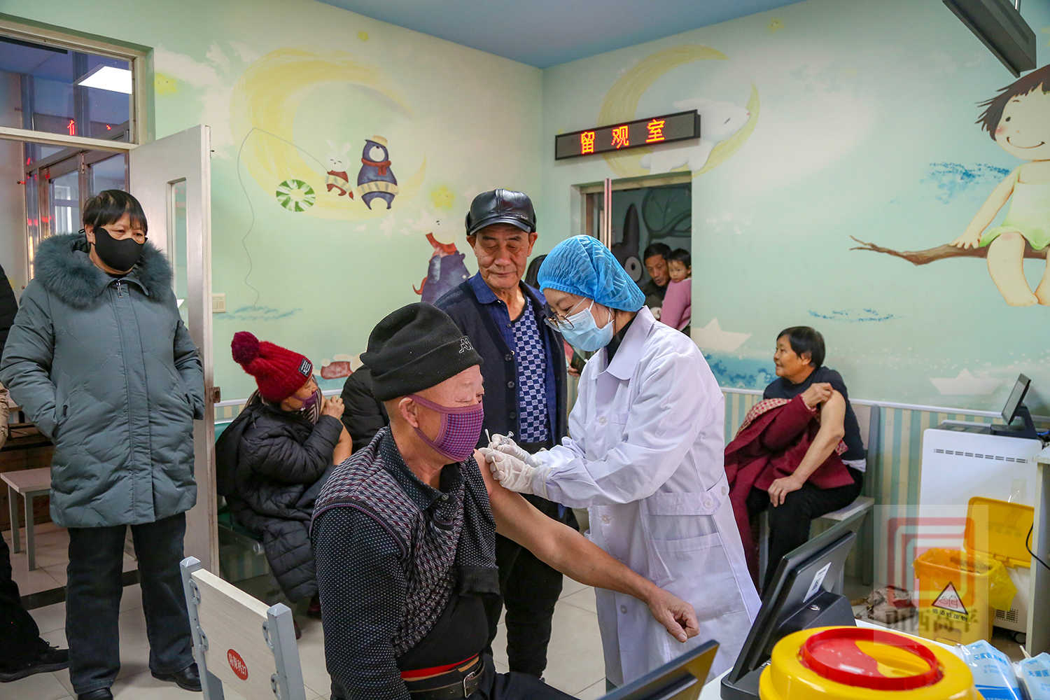 守护冬日健康！我市为重点人群免费接种流感疫苗