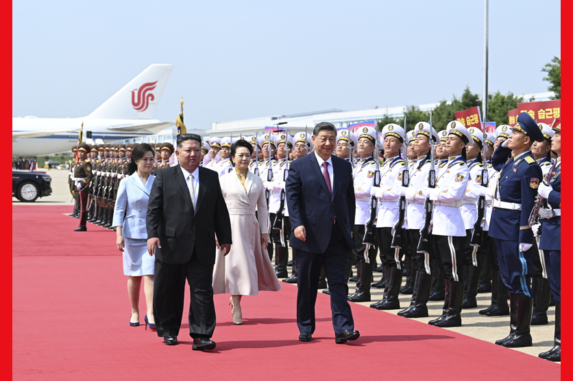 习近平出席金正恩举行的欢送仪式