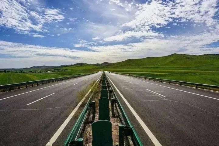 新手多久可以一个人上高速 W020230621383504360724.jpg