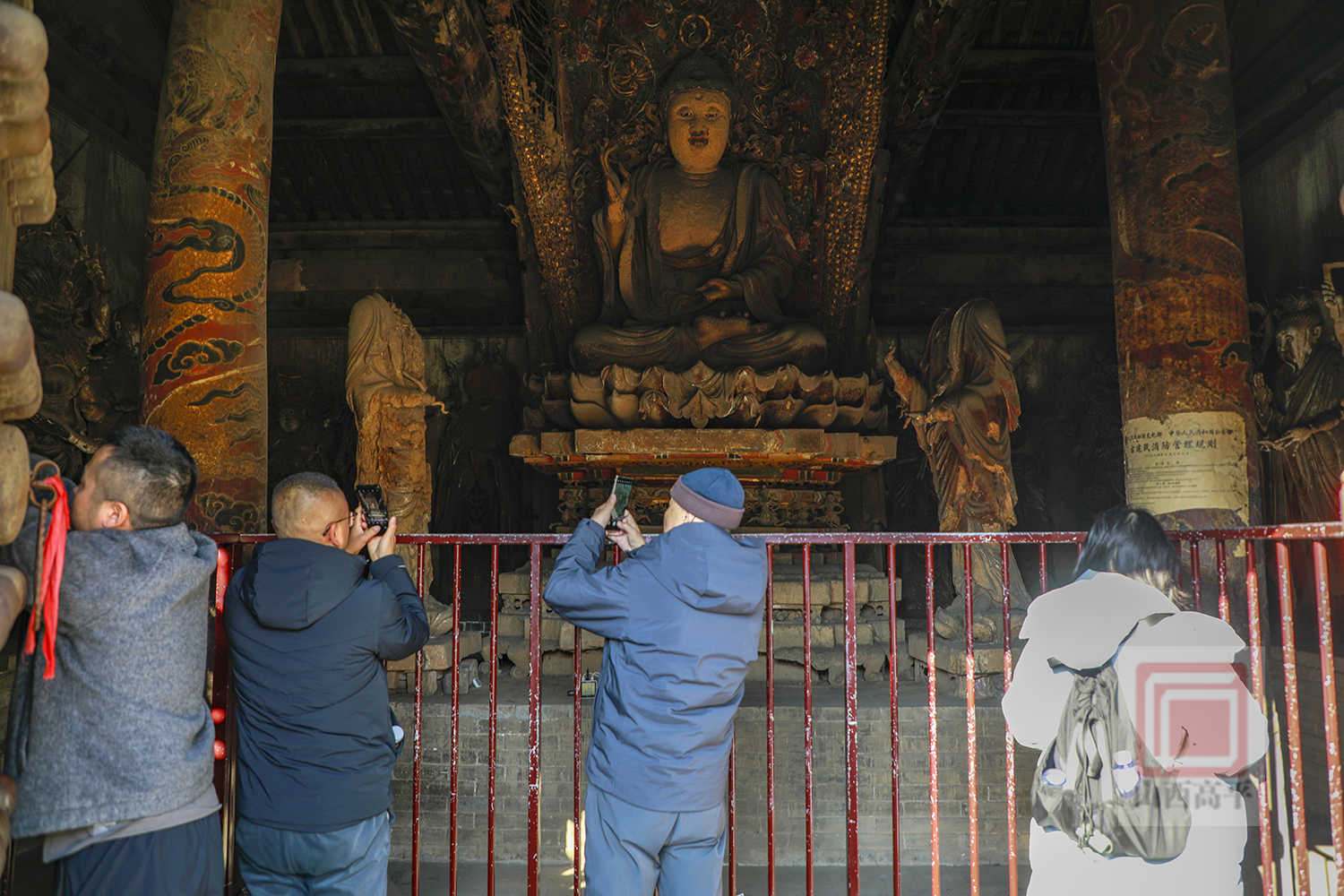 冬至光韵 铁佛寺迎来最佳观赏期