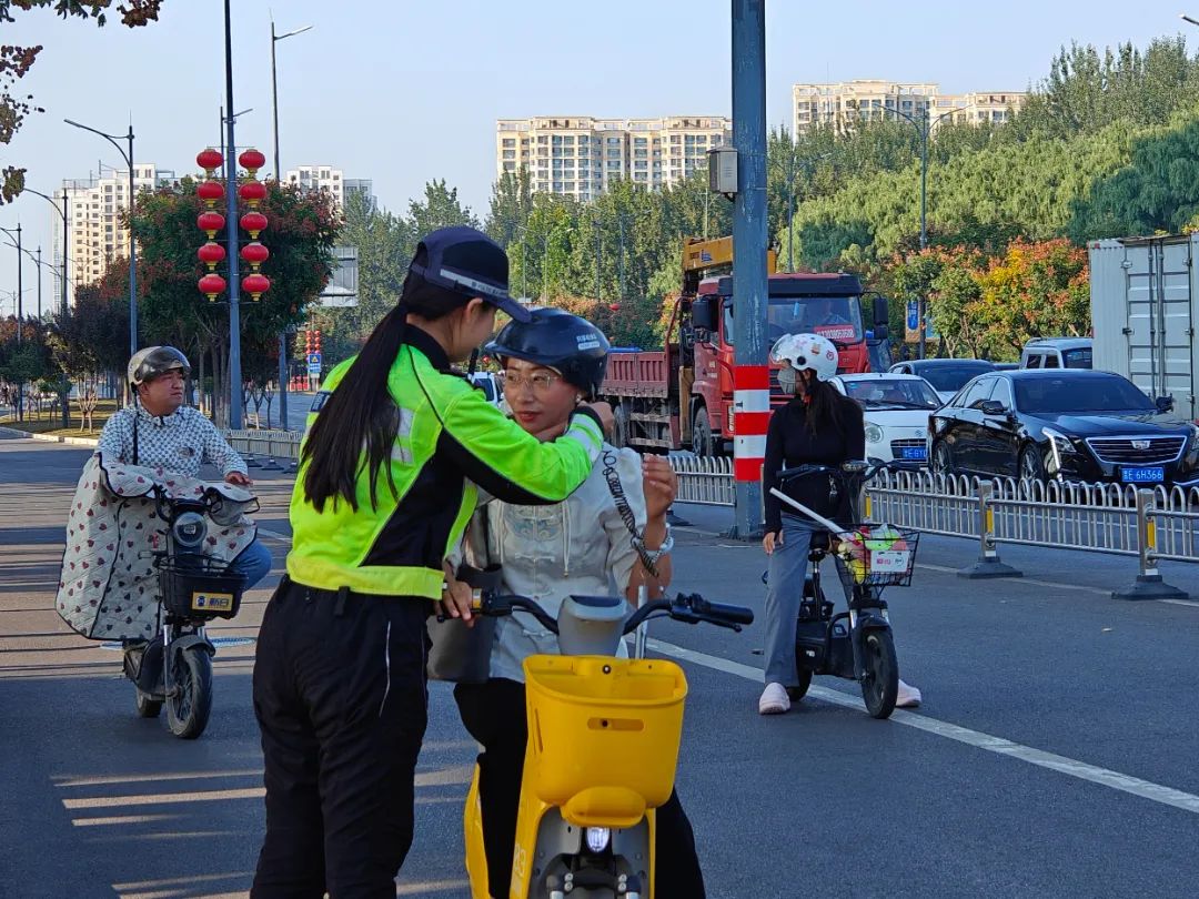 高平公安交警坚持精细化治理 道路交通秩序见成效_高平市人民政府网