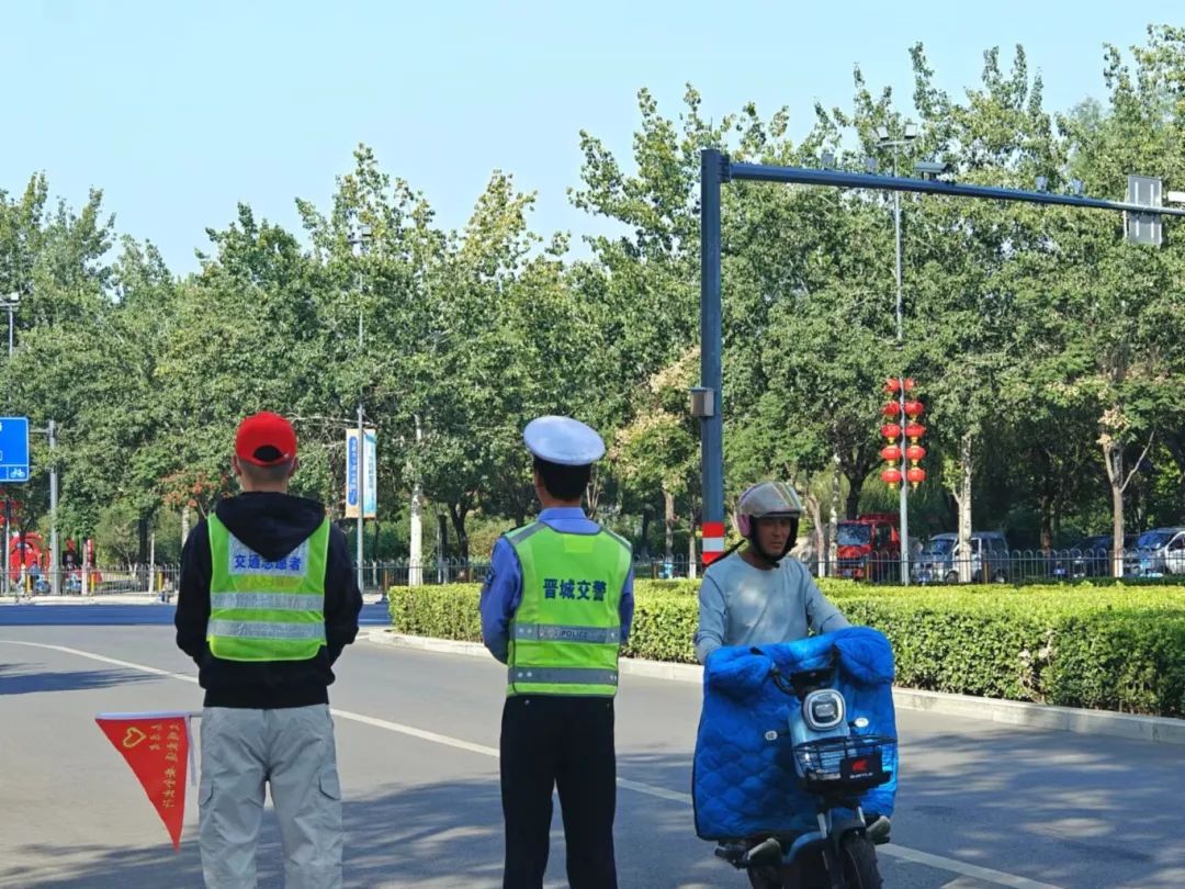 高平公安交警坚持精细化治理 道路交通秩序见成效_高平市人民政府网