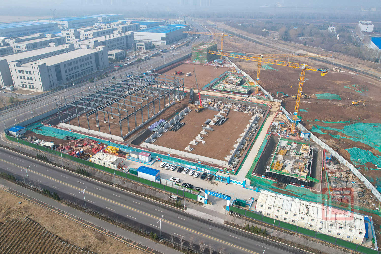 年产10万套铸件及柔性加工标准化厂房项目复工复产抢进度