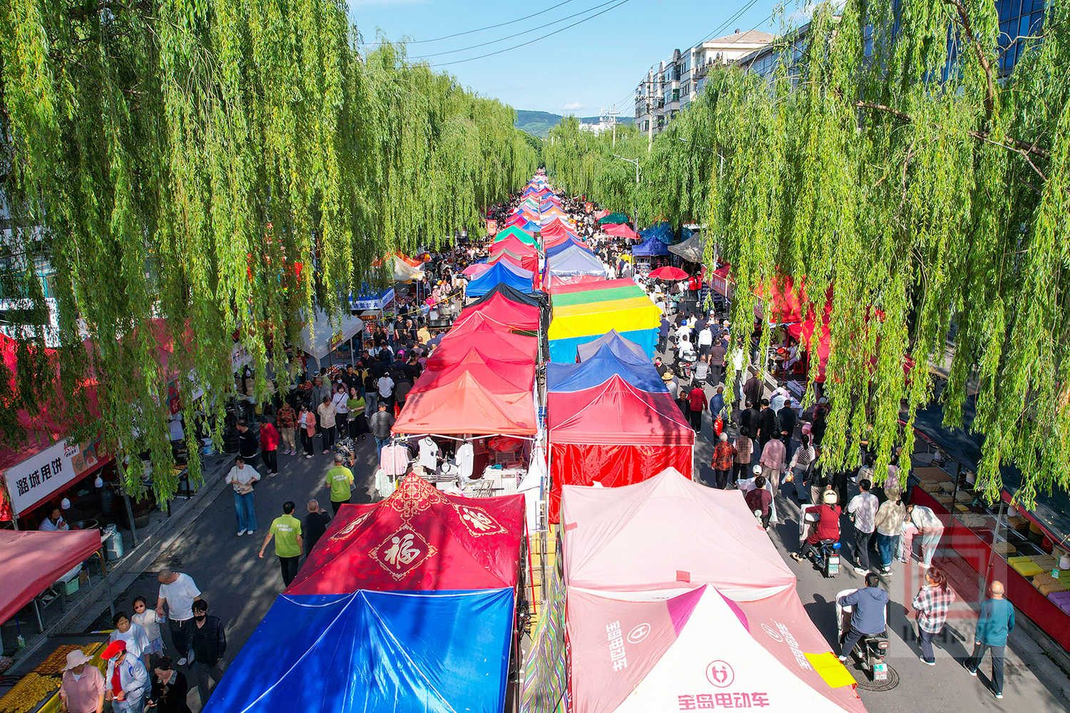 第四届炎帝庙会鸣锣开市 点燃高平烟火气