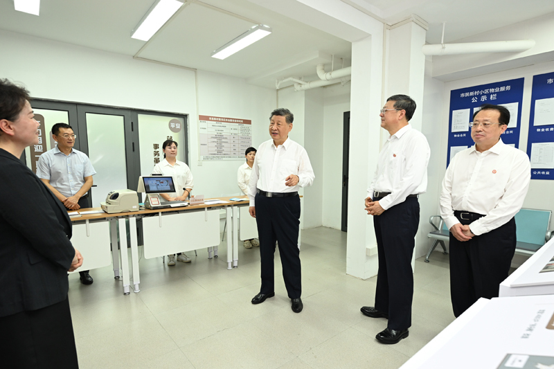 习近平在上海考察时强调：全面践行人民城市理念 高质量推进城市更新