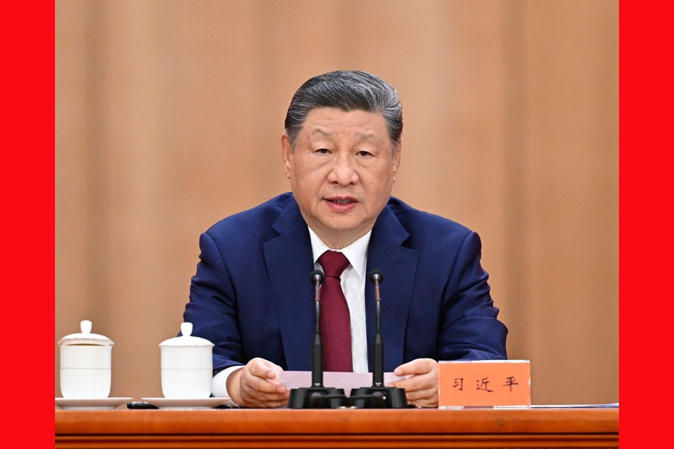 习近平出席纪念中国工农红军长征胜利90周年大会并发表重要讲话