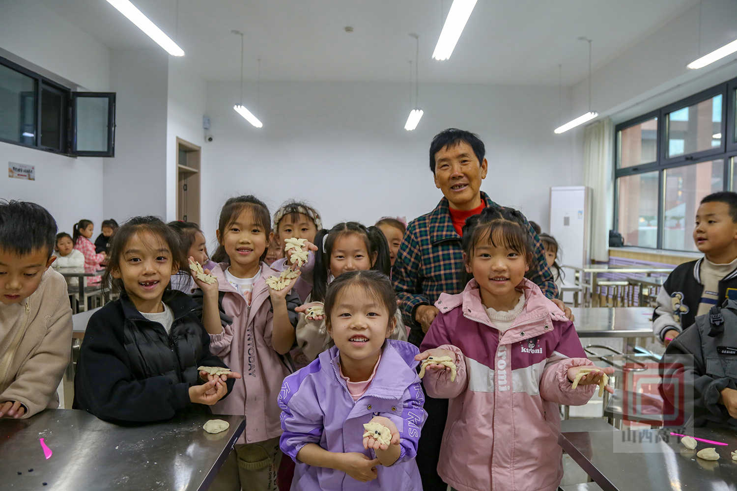 非遗进校园：传承文化瑰宝 点亮校园生活_高平市人民政府网