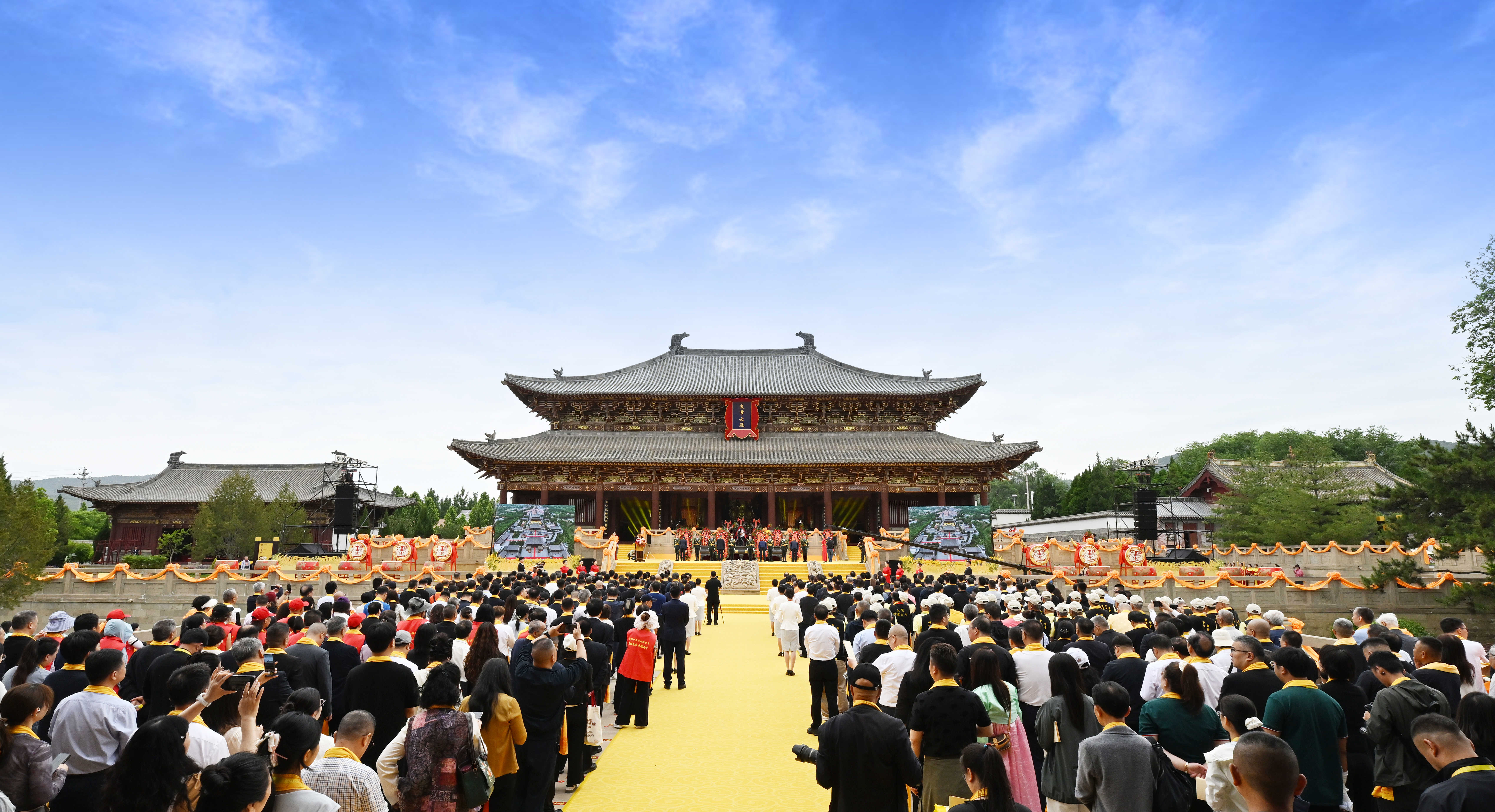 丙午年海峡两岸同胞神农炎帝故里民间拜祖典礼现场(陈子健 摄).jpg